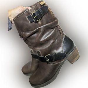 Like New, Mid Calf Leather Boots size 36